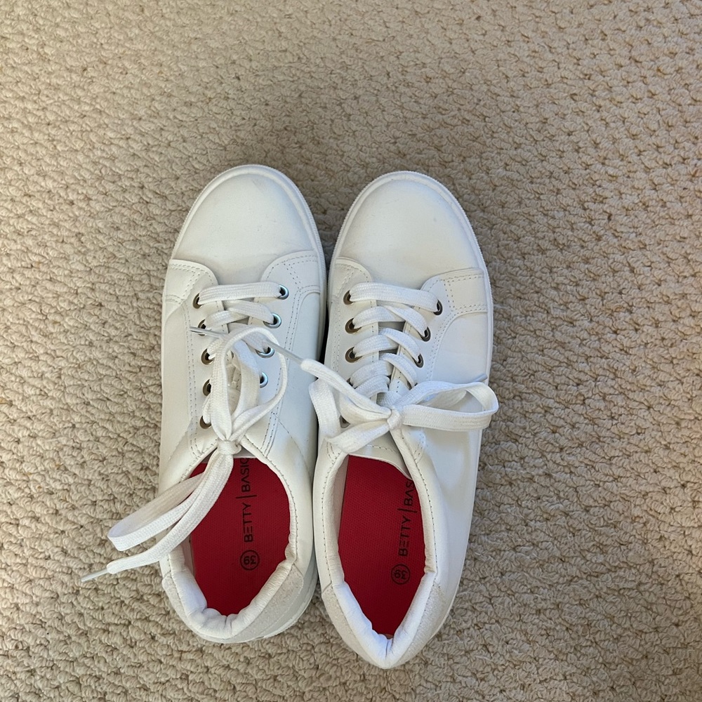 Betty Basics Sneakers. Size 39. - Picture 3 of 4
